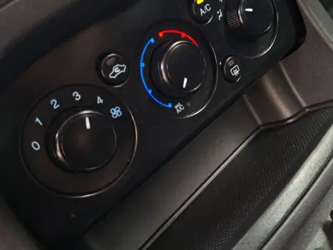 FORD Ka + Sedan 1.5 16V 4P FLEX SIGMA SE, Foto 19