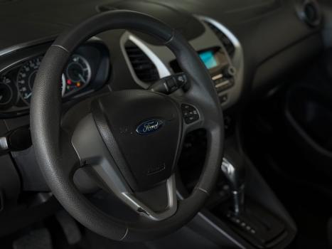 FORD Ka + Sedan 1.5 12V 4P FLEX TI-VCT SE PLUS AUTOM�TICO, Foto 6