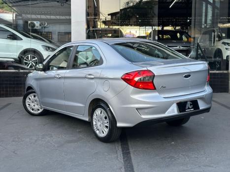 FORD Ka + Sedan 1.5 12V 4P FLEX TI-VCT SE AUTOM�TICO, Foto 4