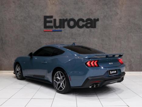 FORD Mustang 5.0 V8 24V GT PREMIUM COUP�, Foto 3