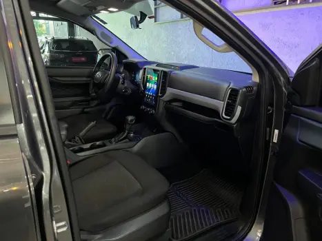FORD Ranger 2.0 4P TURBO DIESEL XLS 4X4 CABINE DUPLA AUTOMÁTICO, Foto 13
