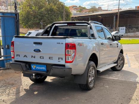 FORD Ranger 2.2 16V XLS DIESEL 4X4 CABINE DUPLA AUTOMTICO, Foto 3