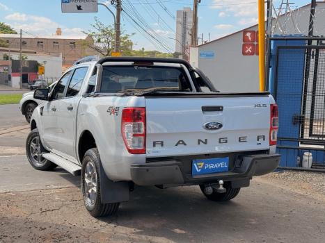 FORD Ranger 2.2 16V XLS DIESEL 4X4 CABINE DUPLA AUTOMTICO, Foto 4