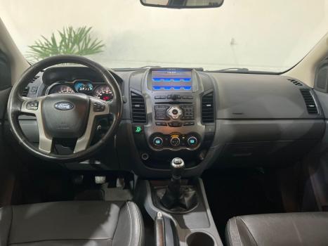 FORD Ranger 2.5 16V LIMITED PLUS CABINE DUPLA, Foto 5