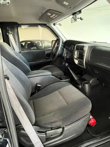 FORD Ranger 3.0 16V 4X4 LIMITED DIESEL CABINE DUPLA, Foto 9