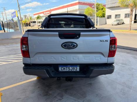 FORD Ranger 3.0 V6 24V 4X4 XLS TURBO DIESEL CABINE DUPLA AUTOM�TICO, Foto 6