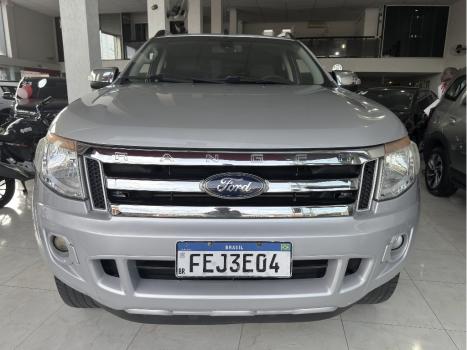 FORD Ranger 3.0 V6 4X4 LIMITED PLUS TURBO DIESEL CABINE DUPLA AUTOM�TICO, Foto 2