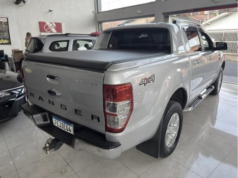 FORD Ranger 3.0 V6 4X4 LIMITED PLUS TURBO DIESEL CABINE DUPLA AUTOM�TICO, Foto 6