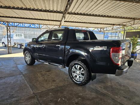 FORD Ranger 3.0 V6 4X4 LIMITED TURBO DIESEL CABINE DUPLA AUTOM�TICO, Foto 3