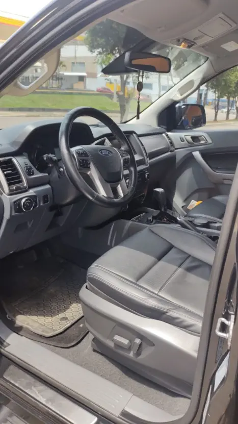 FORD Ranger 3.2 20V CABINE DUPLA 4X4 LIMITED TURBO DIESEL AUTOMÁTICO, Foto 5 FORD Ranger 3.2 20V CABINE DUPLA 4X4 LIMITED TURBO DIESEL AUTOMÁTICO, Foto 5