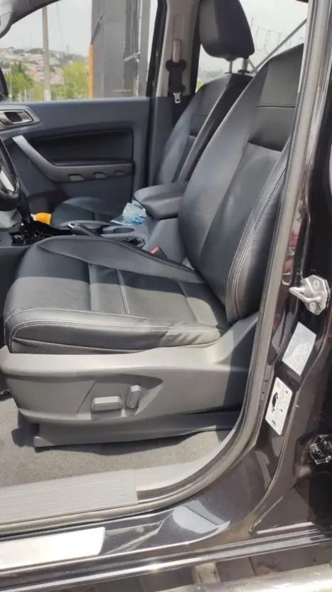 FORD Ranger 3.2 20V CABINE DUPLA 4X4 LIMITED TURBO DIESEL AUTOMÁTICO, Foto 9 FORD Ranger 3.2 20V CABINE DUPLA 4X4 LIMITED TURBO DIESEL AUTOMÁTICO, Foto 9