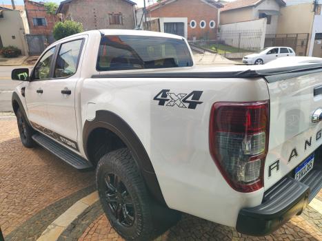 FORD Ranger 3.2 20V XLS CABINE DUPLA TURBO DIESEL AUTOMÁTICO, Foto 5 FORD Ranger 3.2 20V XLS CABINE DUPLA TURBO DIESEL AUTOMÁTICO, Foto 5