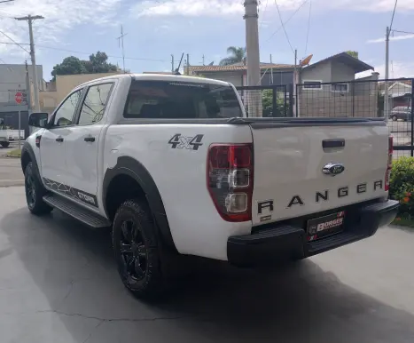 FORD Ranger 3.2 20V CABINE DUPLA 4X4 STORM TURBO DIESEL AUTOMTICO, Foto 4