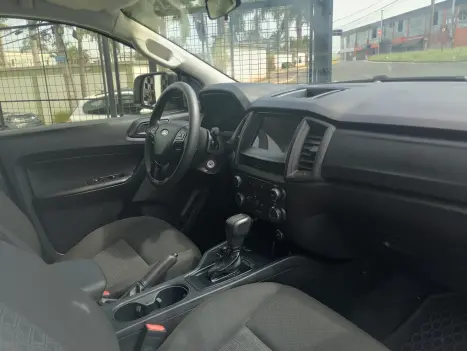 FORD Ranger 3.2 20V CABINE DUPLA 4X4 STORM TURBO DIESEL AUTOMTICO, Foto 10