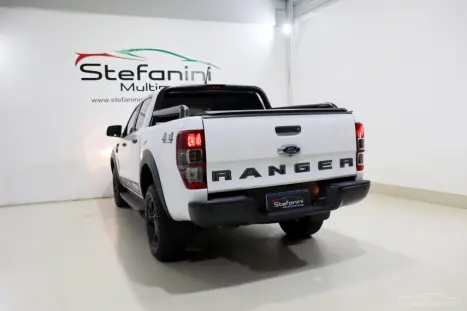 FORD Ranger 3.2 20V CABINE DUPLA 4X4 STORM TURBO DIESEL AUTOMTICO, Foto 13