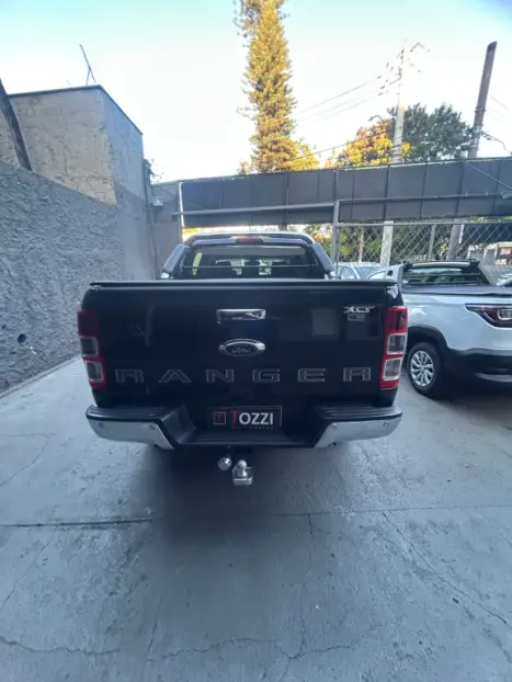 FORD Ranger 3.2 20V XLT 4X4 CABINE DUPLA TURBO DIESEL AUTOMTICO, Foto 5