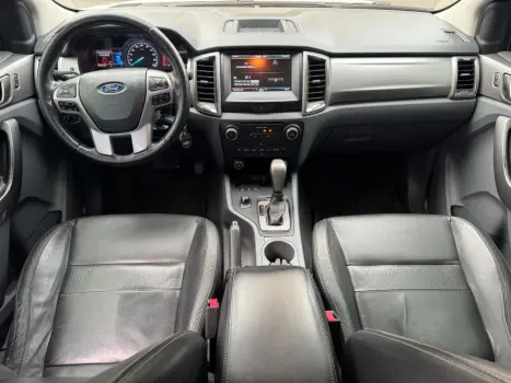 FORD Ranger 3.2 20V XLT 4X4 CABINE DUPLA TURBO DIESEL AUTOMTICO, Foto 9