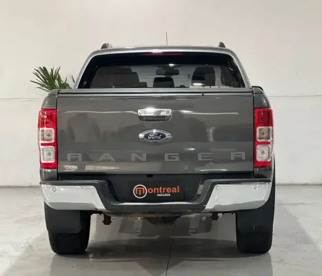 FORD Ranger 3.2 20V CABINE DUPLA 4X4 LIMITED PLUS TURBO DIESEL AUTOMTICO, Foto 10