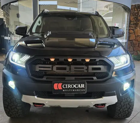 FORD Ranger 3.2 20V CABINE DUPLA 4X4 LIMITED PLUS TURBO DIESEL AUTOMÁTICO, Foto 2 FORD Ranger 3.2 20V CABINE DUPLA 4X4 LIMITED PLUS TURBO DIESEL AUTOMÁTICO, Foto 2