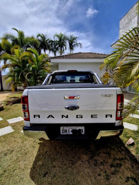 FORD Ranger 3.2 20V XLT 4X4 CABINE DUPLA TURBO DIESEL AUTOMTICO, Foto 4