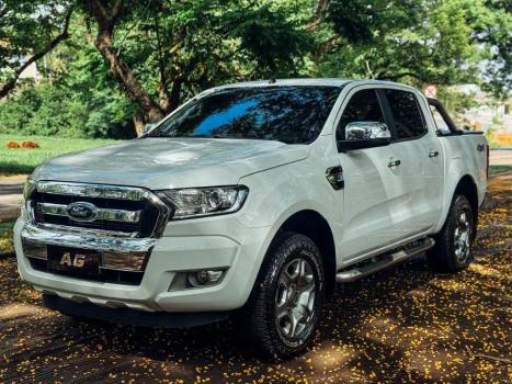 FORD Ranger 3.2 20V XLT 4X4 CABINE DUPLA TURBO DIESEL AUTOMTICO, Foto 4