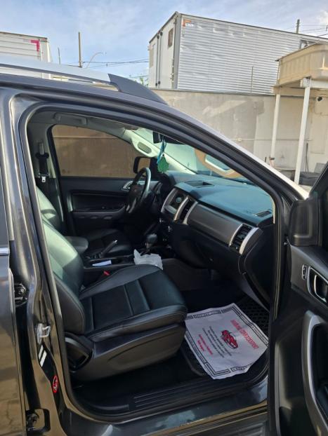 FORD Ranger 3.2 20V CABINE DUPLA 4X4 LIMITED TURBO DIESEL AUTOMTICO, Foto 4