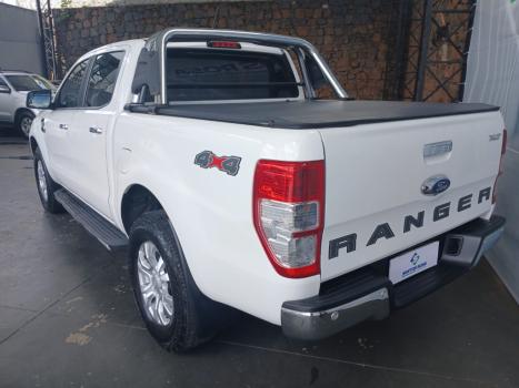 FORD Ranger 3.2 20V XLT 4X4 CABINE DUPLA TURBO DIESEL AUTOM�TICO, Foto 14