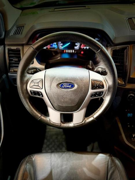 FORD Ranger 3.2 20V CABINE DUPLA 4X4 LIMITED TURBO DIESEL AUTOM�TICO, Foto 7
