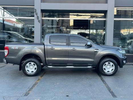 FORD Ranger 3.2 20V XLT 4X4 CABINE DUPLA TURBO DIESEL AUTOM�TICO, Foto 6