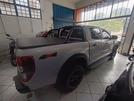 FORD Ranger 3.2 20V FX4 4X4 CABINE DUPLA TURBO DIESEL AUTOM�TICO, Foto 4
