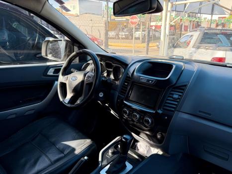 FORD Ranger 3.2 20V CABINE DUPLA 4X4 LIMITED TURBO DIESEL AUTOM�TICO, Foto 3