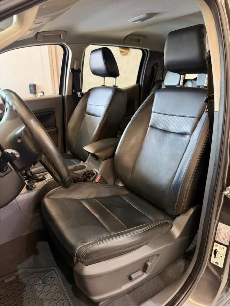 FORD Ranger 3.2 20V CABINE DUPLA 4X4 LIMITED TURBO DIESEL AUTOM�TICO, Foto 10