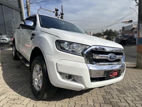 FORD Ranger 3.2 20V XLT 4X4 CABINE DUPLA TURBO DIESEL AUTOM�TICO, Foto 2