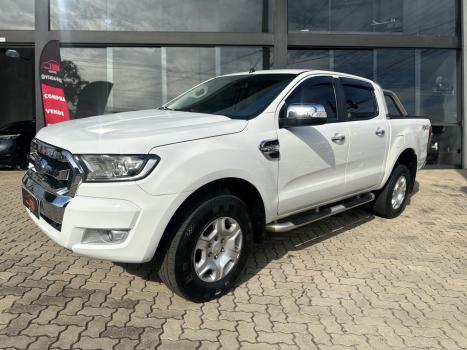 FORD Ranger 3.2 20V XLT 4X4 CABINE DUPLA TURBO DIESEL AUTOM�TICO, Foto 3