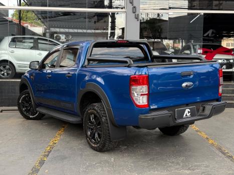 FORD Ranger 3.2 20V CABINE DUPLA 4X4 STORM TURBO DIESEL AUTOMÁTICO, Foto 5