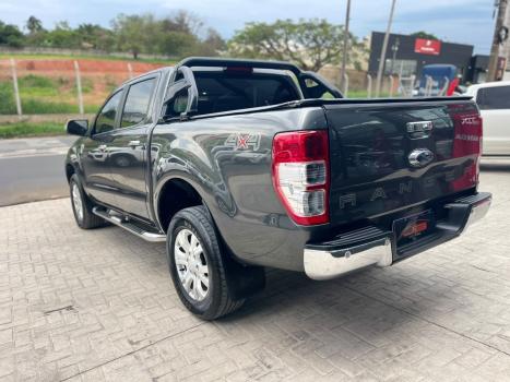 FORD Ranger 3.2 20V XLT 4X4 CABINE DUPLA TURBO DIESEL AUTOMÁTICO, Foto 4