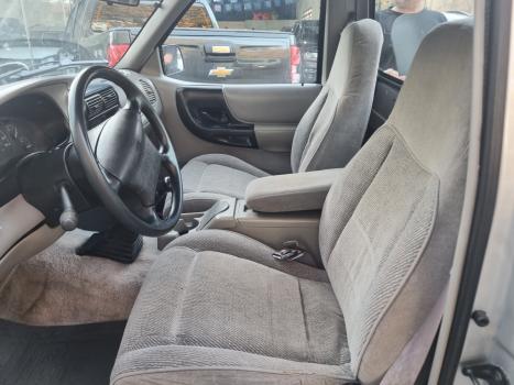 FORD Ranger 4.0 V6 12V XL CABINE SIMPLES, Foto 3 FORD Ranger 4.0 V6 12V XL CABINE SIMPLES, Foto 3