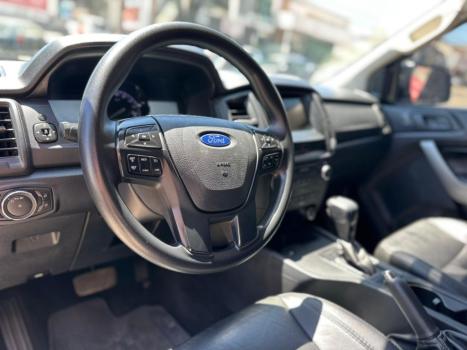 FORD Ranger 4.0 V6 12V XL CABINE SIMPLES, Foto 8
