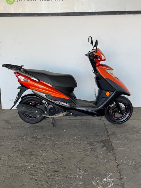 HAOJUE Lindy 125 , Foto 1