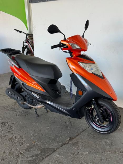 HAOJUE Lindy 125 , Foto 2