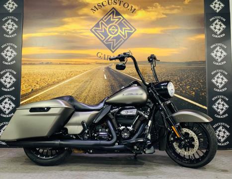 HARLEY DAVIDSON Road King 1800 SPECIAL, Foto 1