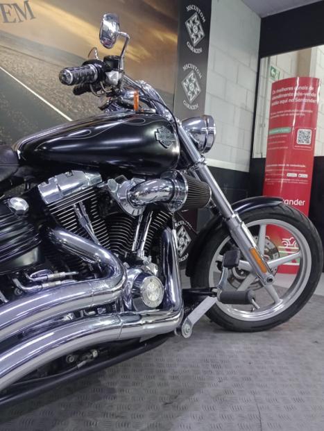 HARLEY DAVIDSON Rocker C 1600 SOFTAIL, Foto 7