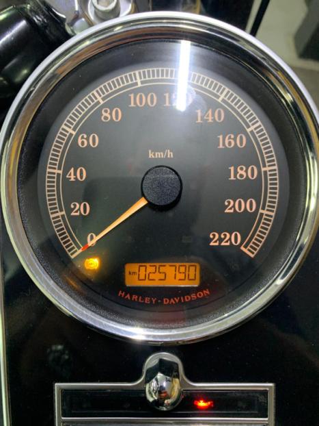 HARLEY DAVIDSON Softail Fat Boy 1700 SPECIAL, Foto 2