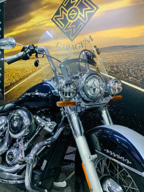 HARLEY DAVIDSON Softail DeLuxe 1700, Foto 3