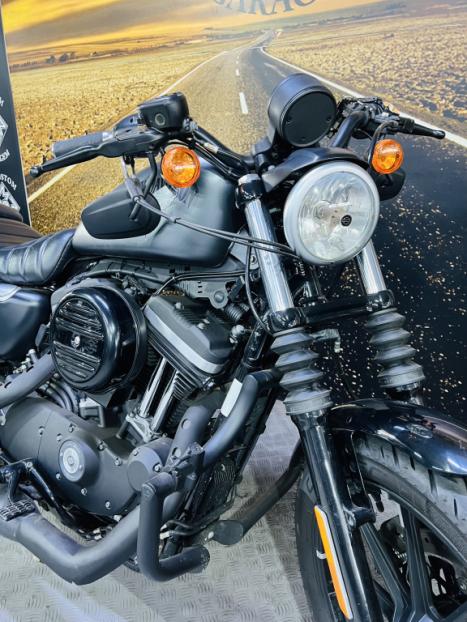 HARLEY DAVIDSON Sportster XL 883 IRON, Foto 4