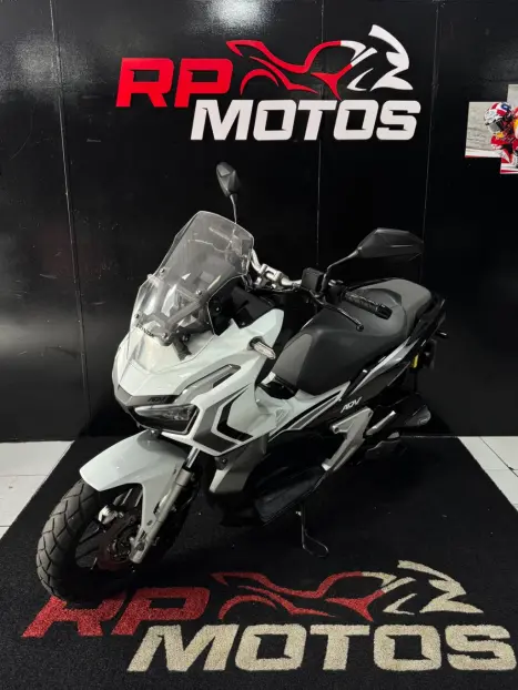 HONDA ADV 150 , Foto 9