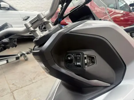 HONDA ADV 150 , Foto 3