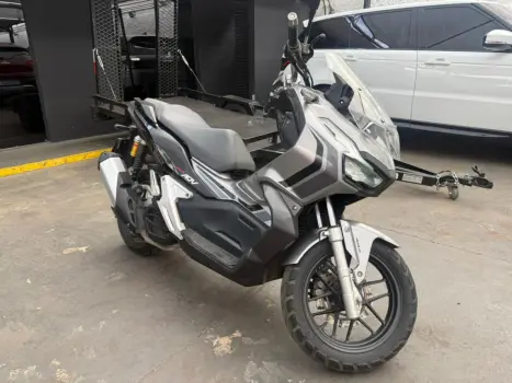 HONDA ADV 150 , Foto 5