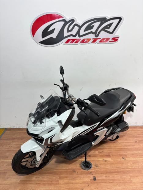 HONDA ADV 150 , Foto 3