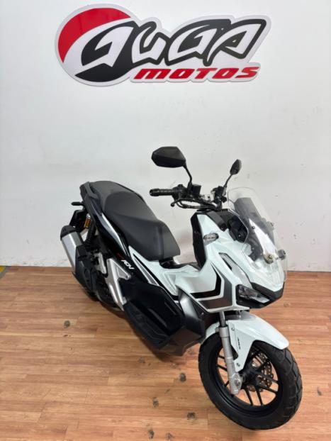 HONDA ADV 150 , Foto 4